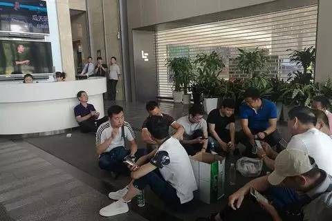 9d彩砂石是什么? 与5d水包砂的区别